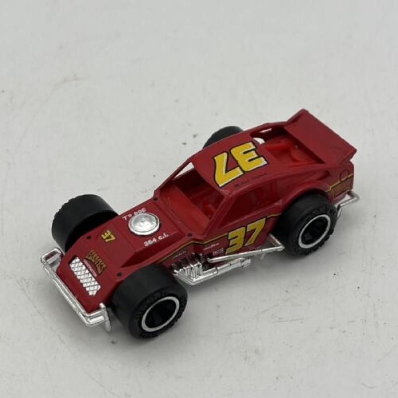 MATCHBOX DIECAST CAR RED MICHAEL STIFANISK #37 HANKS 1:55 RACE CAR 364 CI