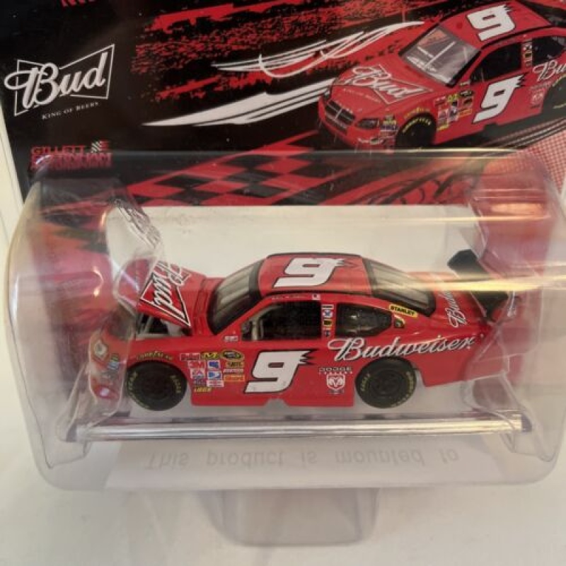 KASEY KAHNE #9 BUDWEISER 2009 CHARGER NASCAR DIECAST CAR RED 1:64 ACTION RACING